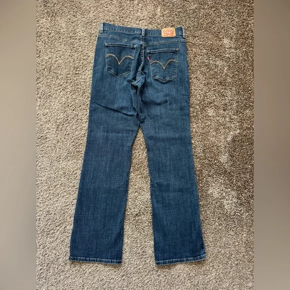 Levi’s Classic Bootcut - Picture 3 of 10